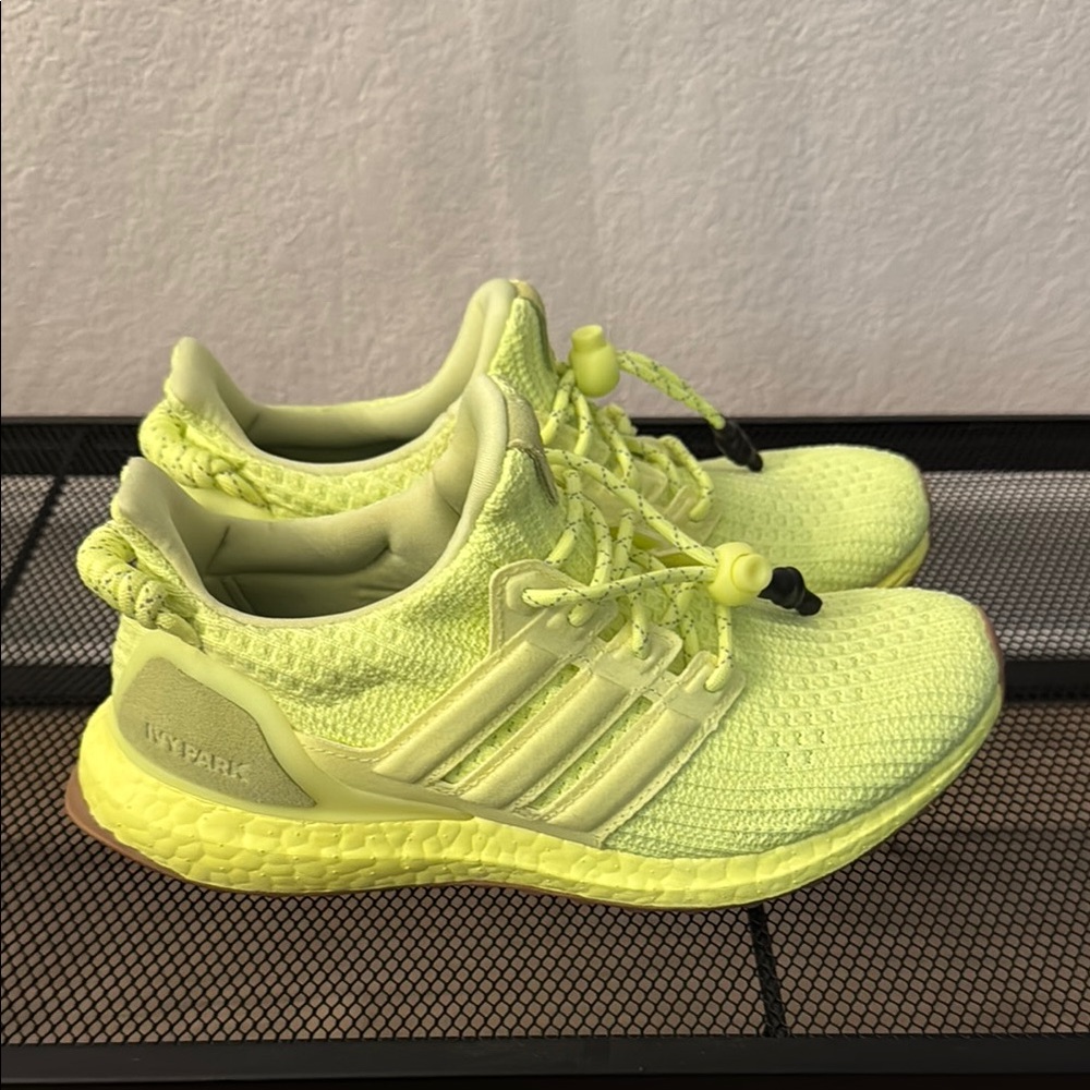 Adidas x IVY PARK Ultraboost Men’s 6 / Women’s 7